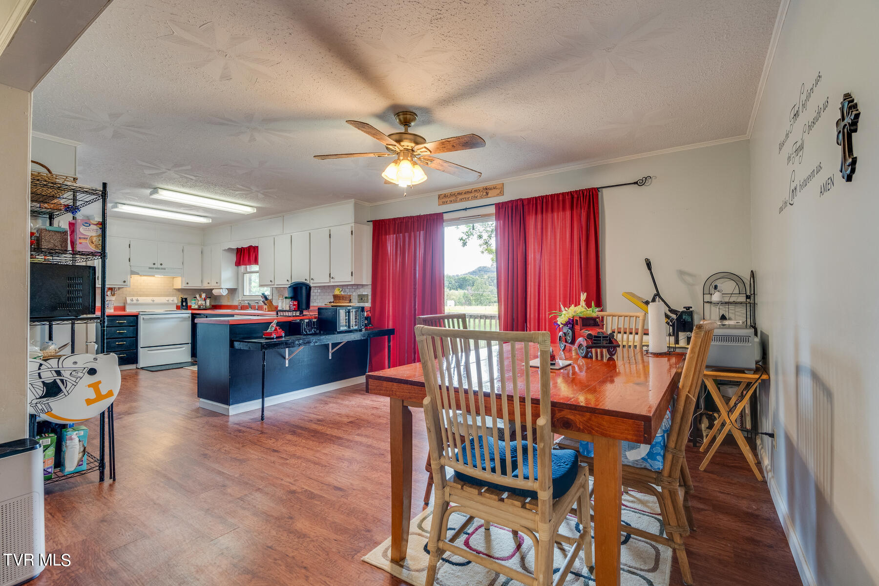 212 River Road Church Hill, TN 37642 - Photo 5 of 37 008