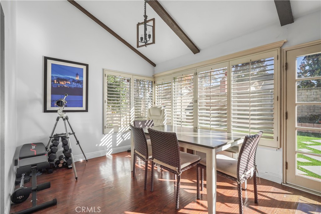 25236 Vía Sistine Valencia, CA 91355 - Photo 12 of 40