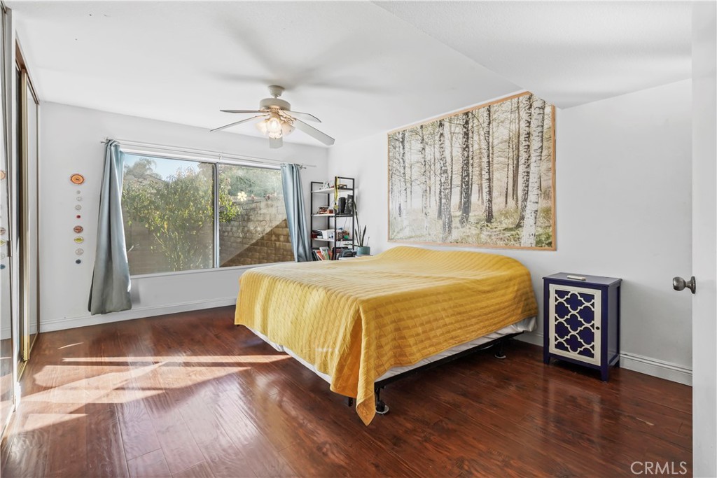 25236 Vía Sistine Valencia, CA 91355 - Photo 17 of 40