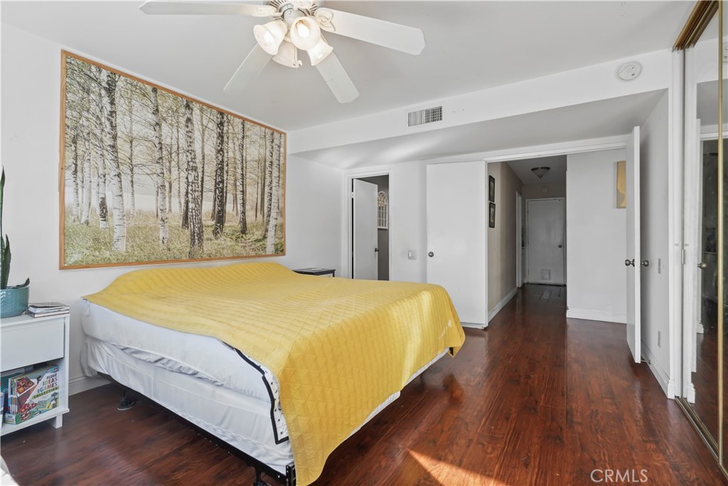 25236 Vía Sistine Valencia, CA 91355 - Photo 18 of 40