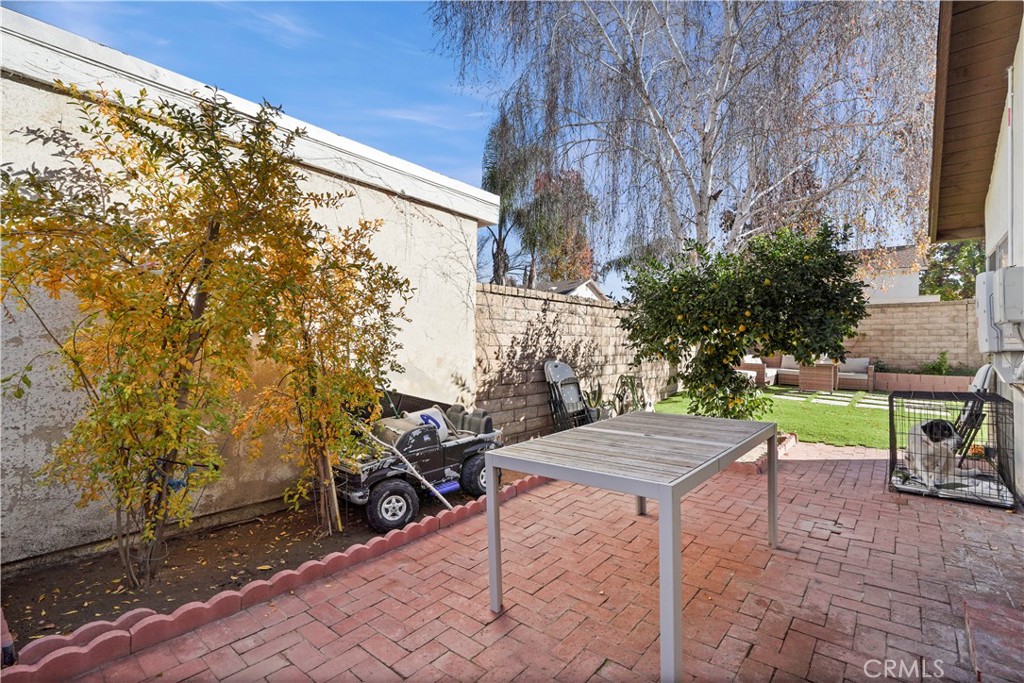 25236 Vía Sistine Valencia, CA 91355 - Photo 27 of 40