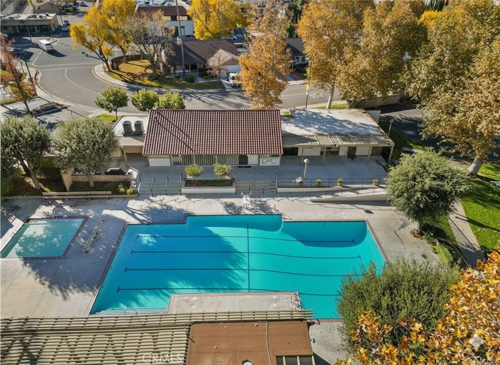 25236 Vía Sistine Valencia, CA 91355 - Photo 37 of 40