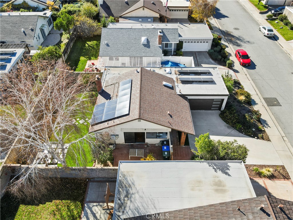 25236 Vía Sistine Valencia, CA 91355 - Photo 5 of 40