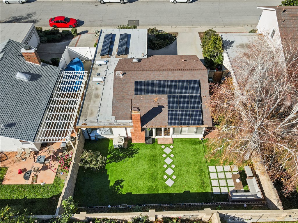 25236 Vía Sistine Valencia, CA 91355 - Photo 6 of 40