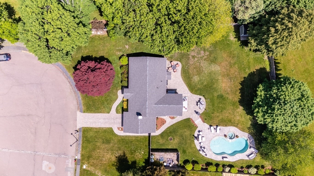 15 Fernwood Road Saugus, MA 01906 - Photo 9 of 42