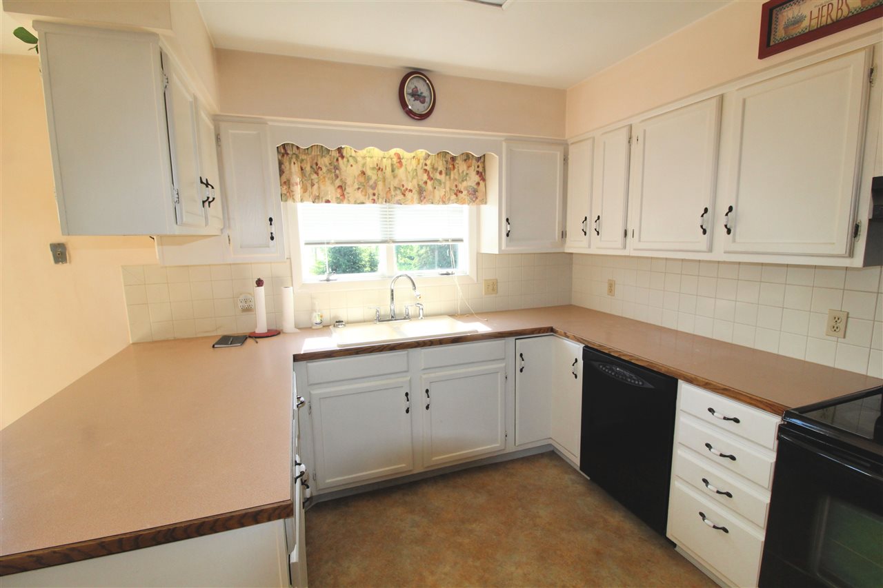 15493 Amman Road Chesaning, MI 48616 - Photo 6 of 26 31384304-5.JPG