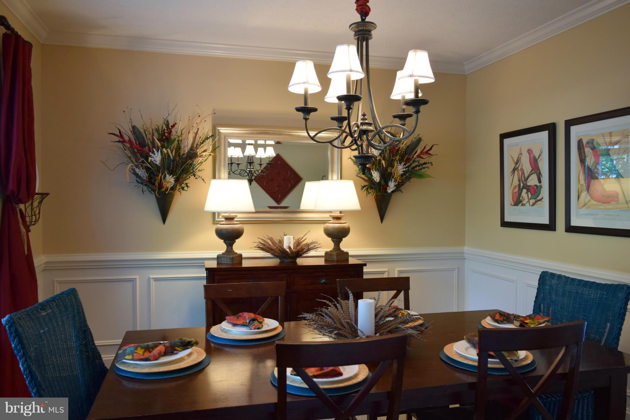 307 Huntersridge Road Winchester, VA 22602 - Photo 4 of 30 Dining Room