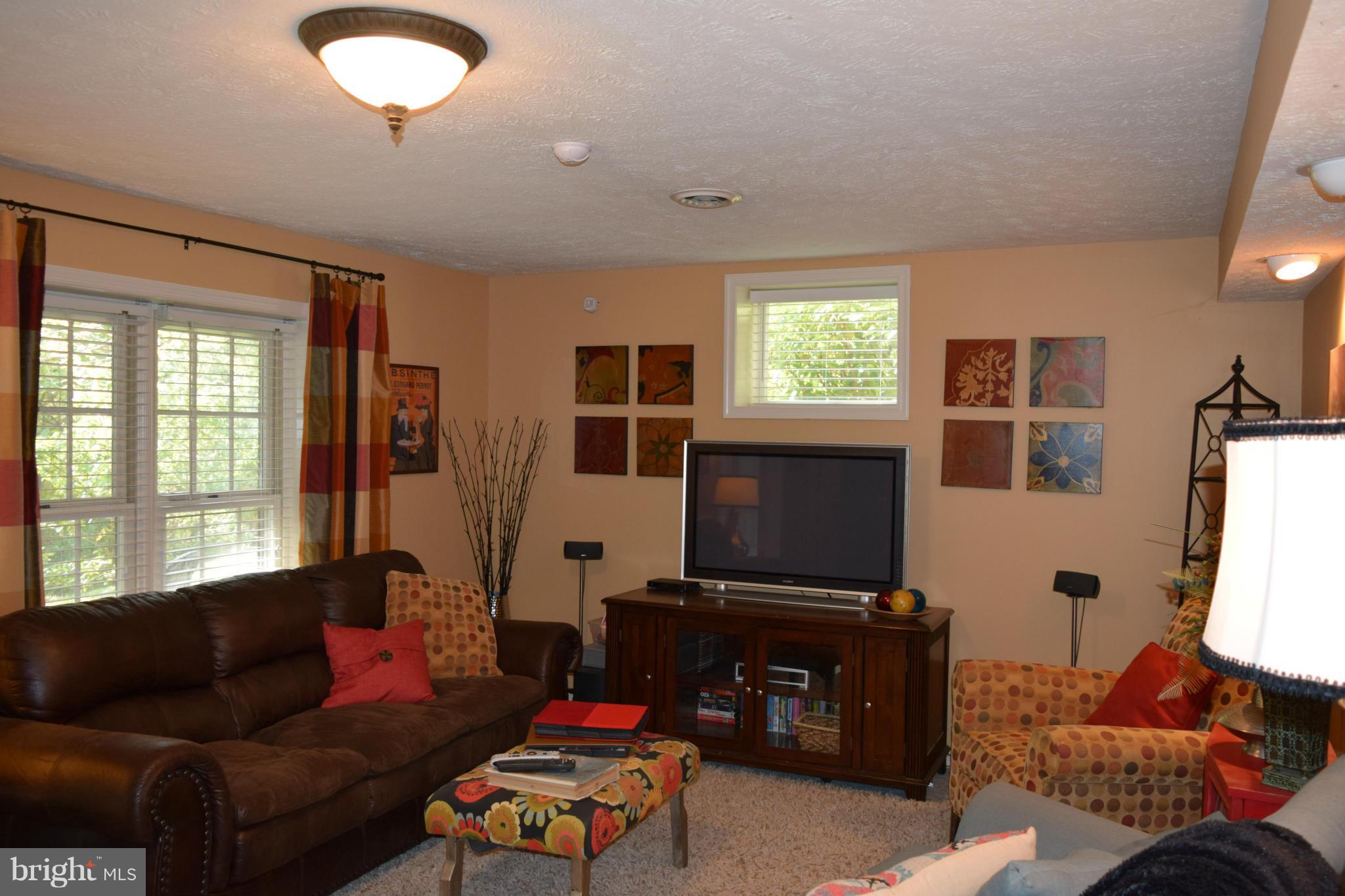 307 Huntersridge Road Winchester, VA 22602 - Photo 8 of 30 Interior (General)