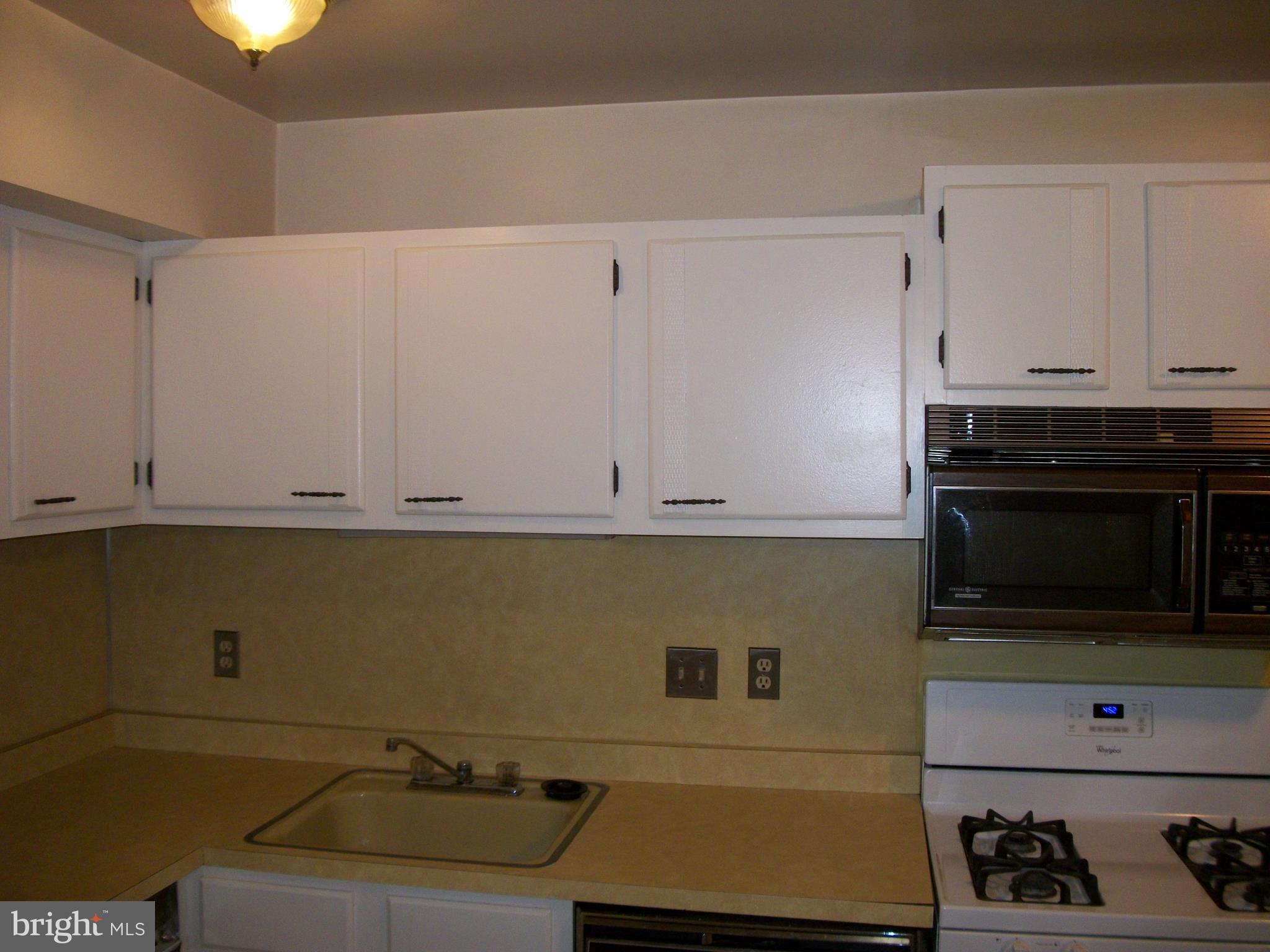 2912 State Hill Road, Unit B13 Reading, PA 19610 - Photo 7 of 13 Gallery Image 7