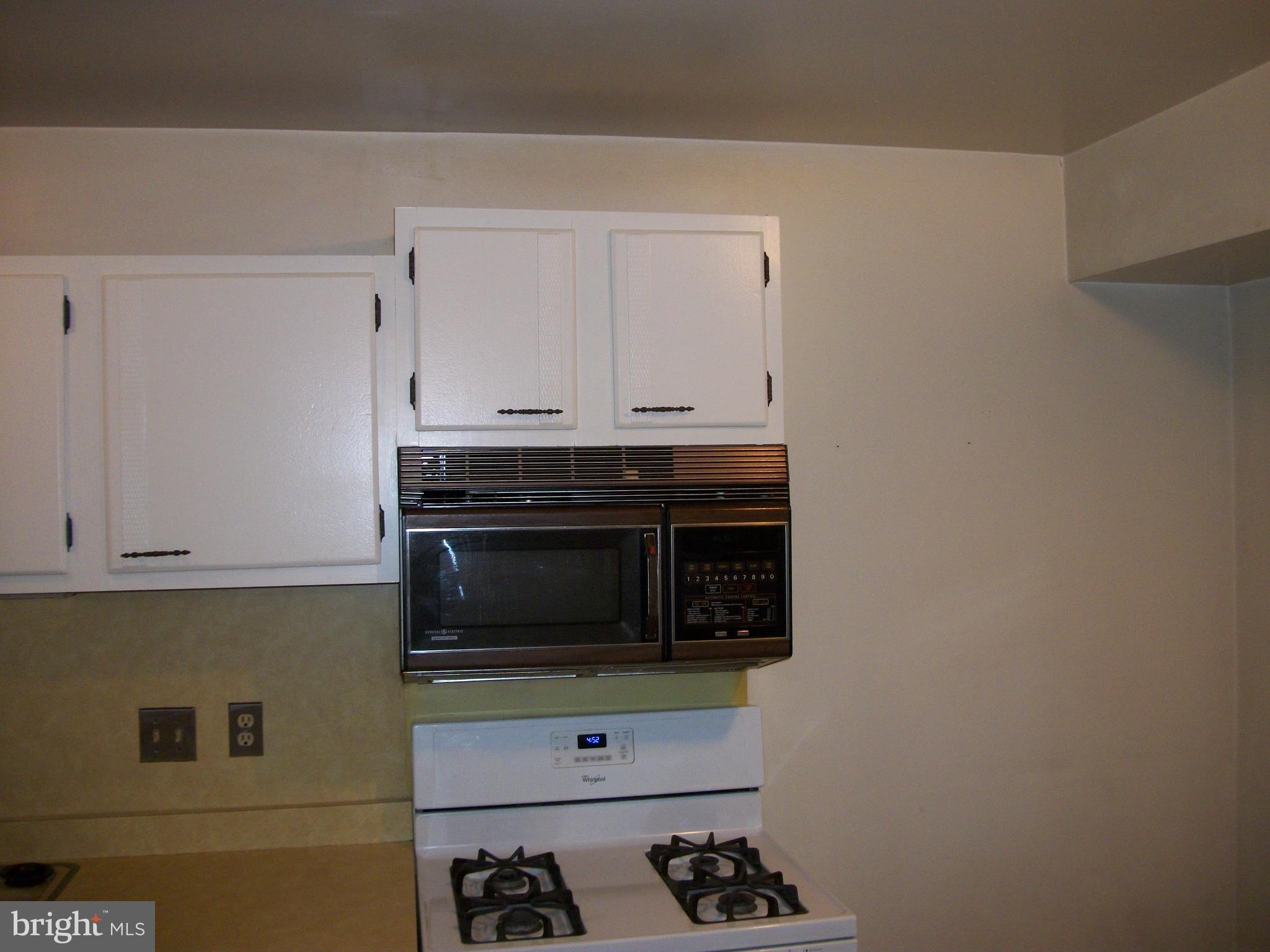 2912 State Hill Road, Unit B13 Reading, PA 19610 - Photo 8 of 13 Gallery Image 8
