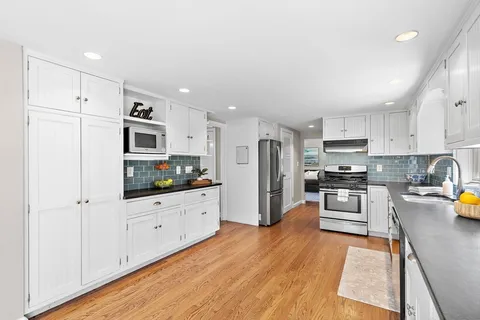 $829,900 | 25 Franklin Place, Sudbury, MA 01776