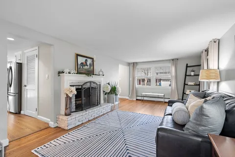 $829,900 | 25 Franklin Place, Sudbury, MA 01776