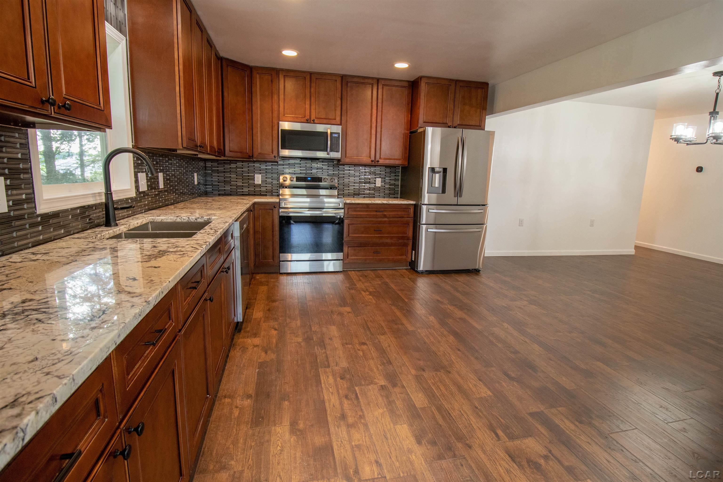 2121 East Carleton Road Adrian, MI 49221 - Photo 22 of 40