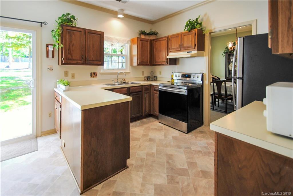 8102 Hunley Ridge Road Matthews, NC 28104 - Photo 14 of 44