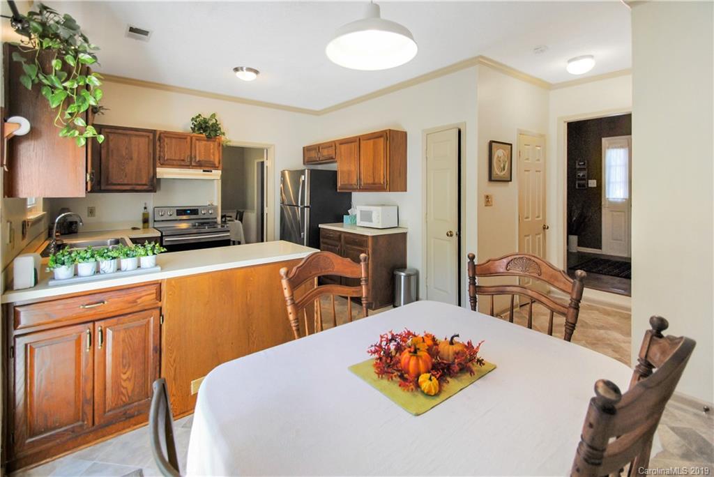 8102 Hunley Ridge Road Matthews, NC 28104 - Photo 16 of 44