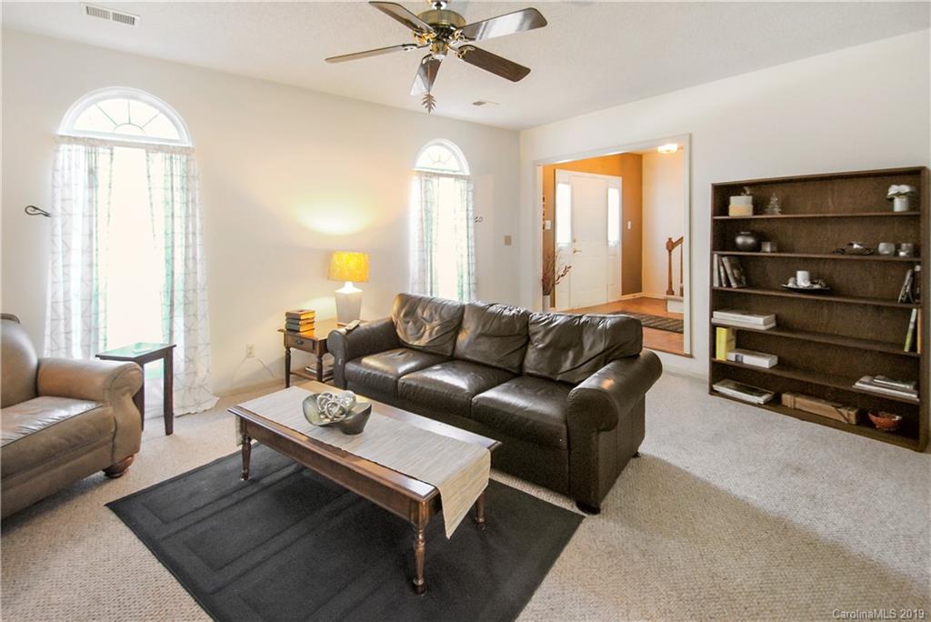 8102 Hunley Ridge Road Matthews, NC 28104 - Photo 5 of 44