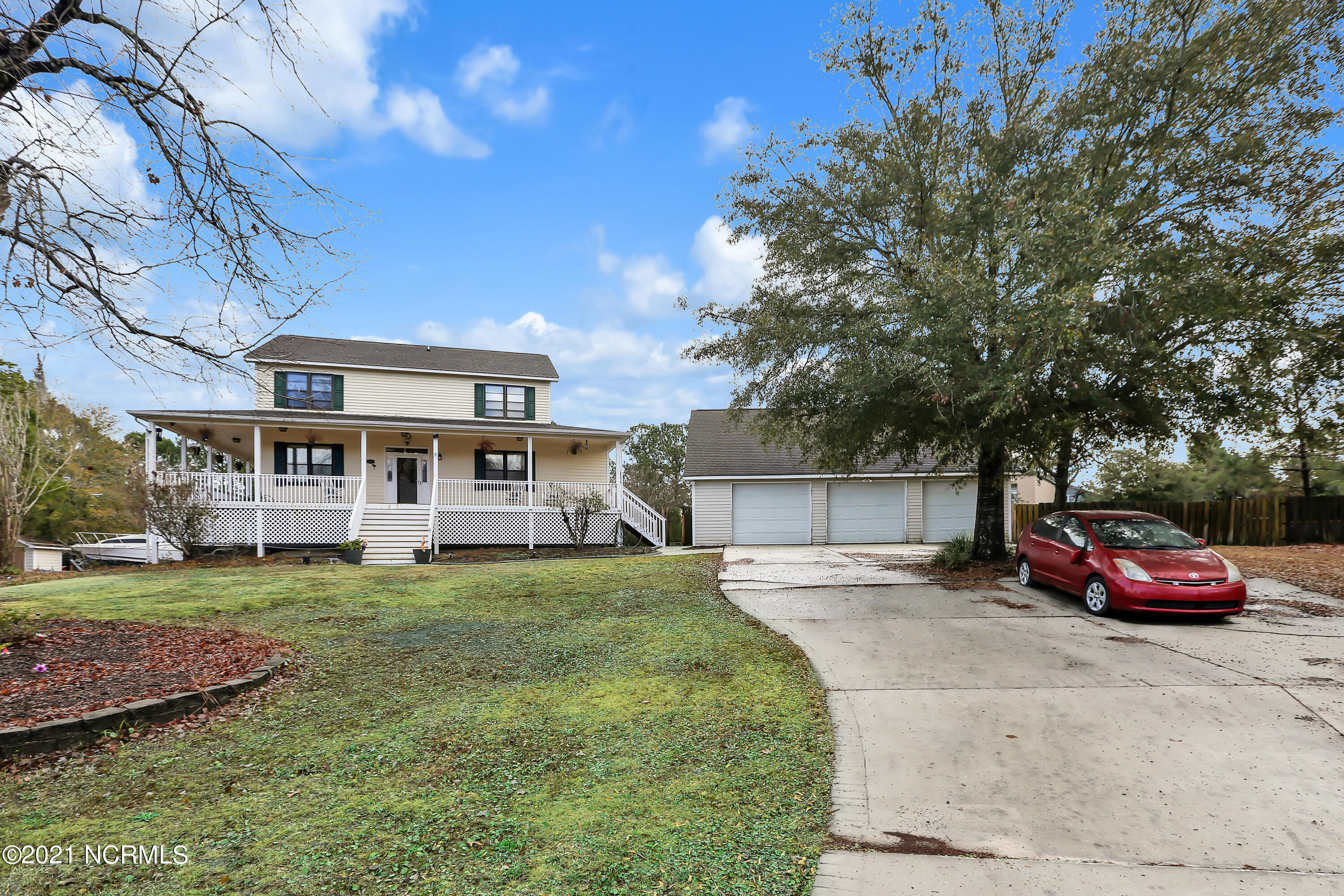 7940 Country Lakes Road Wilmington, NC 28411 - Photo 3 of 65 7940CountryLakesRoad-02