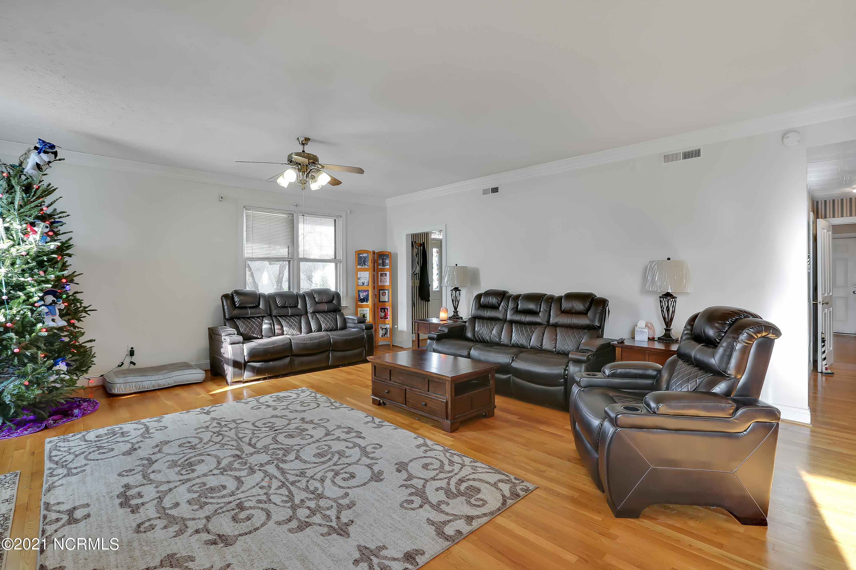 7940 Country Lakes Road Wilmington, NC 28411 - Photo 9 of 65 7940CountryLakesRoad-09