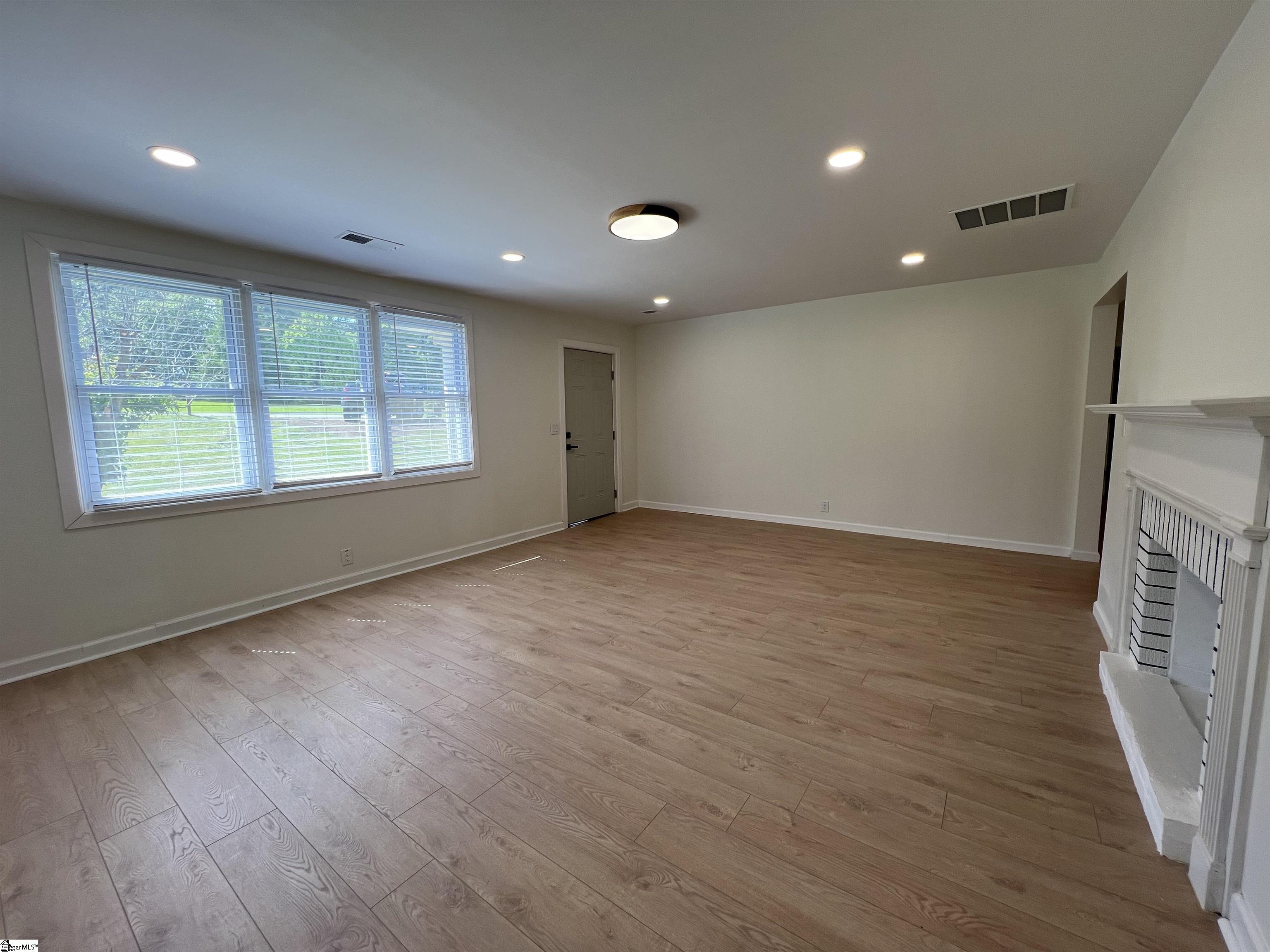 41 State Rd S-24-111 Ware Shoals, SC 29692 - Photo 3 of 18 Gallery Image 3