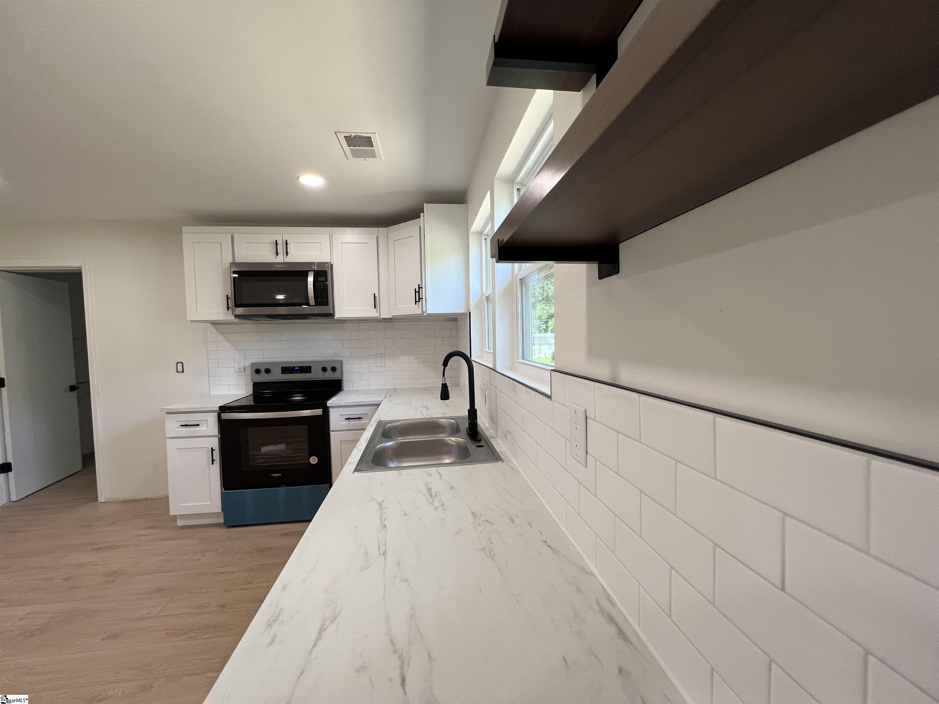 41 State Rd S-24-111 Ware Shoals, SC 29692 - Photo 6 of 18 Gallery Image 6