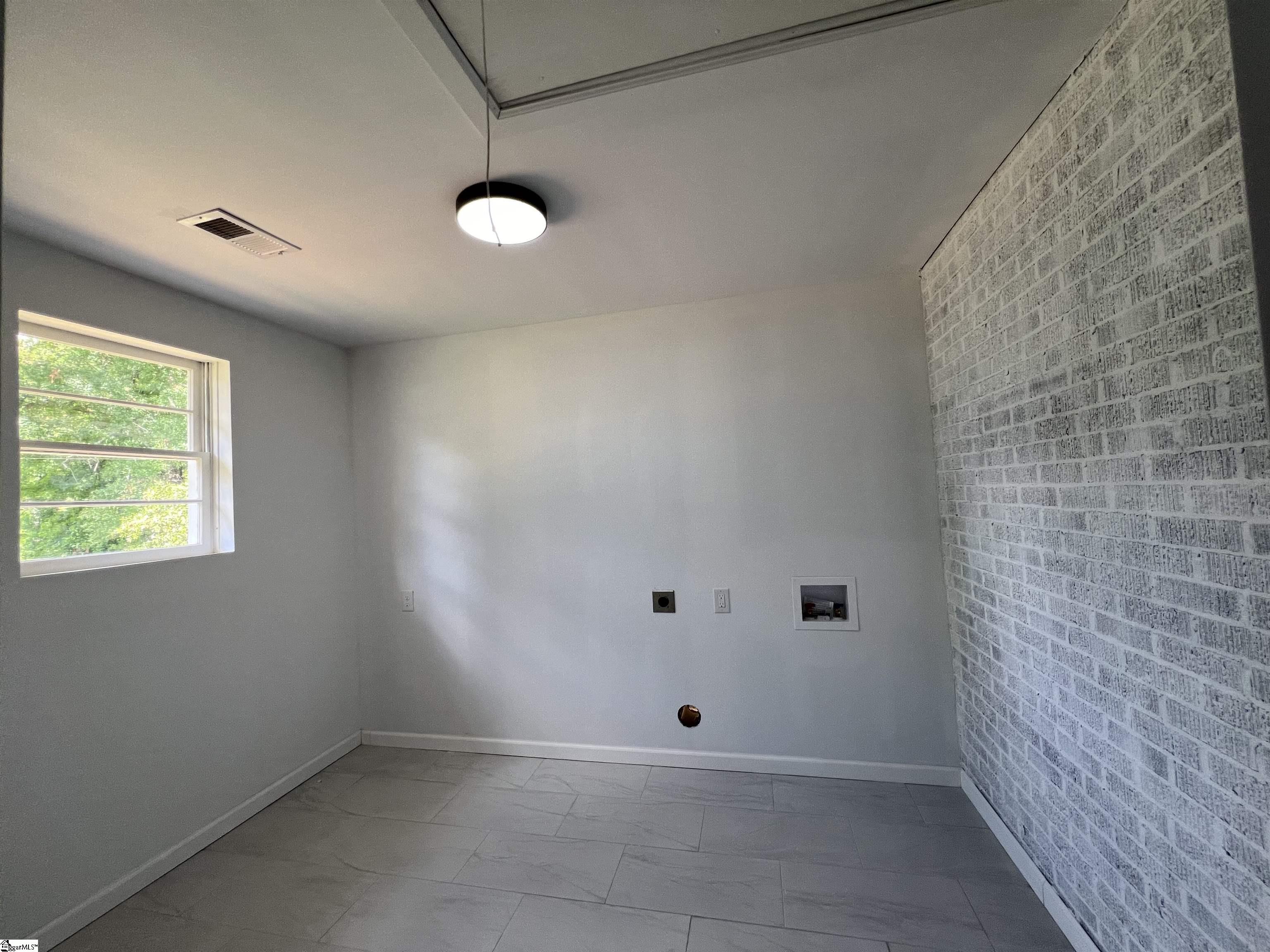 41 State Rd S-24-111 Ware Shoals, SC 29692 - Photo 8 of 18 Gallery Image 8