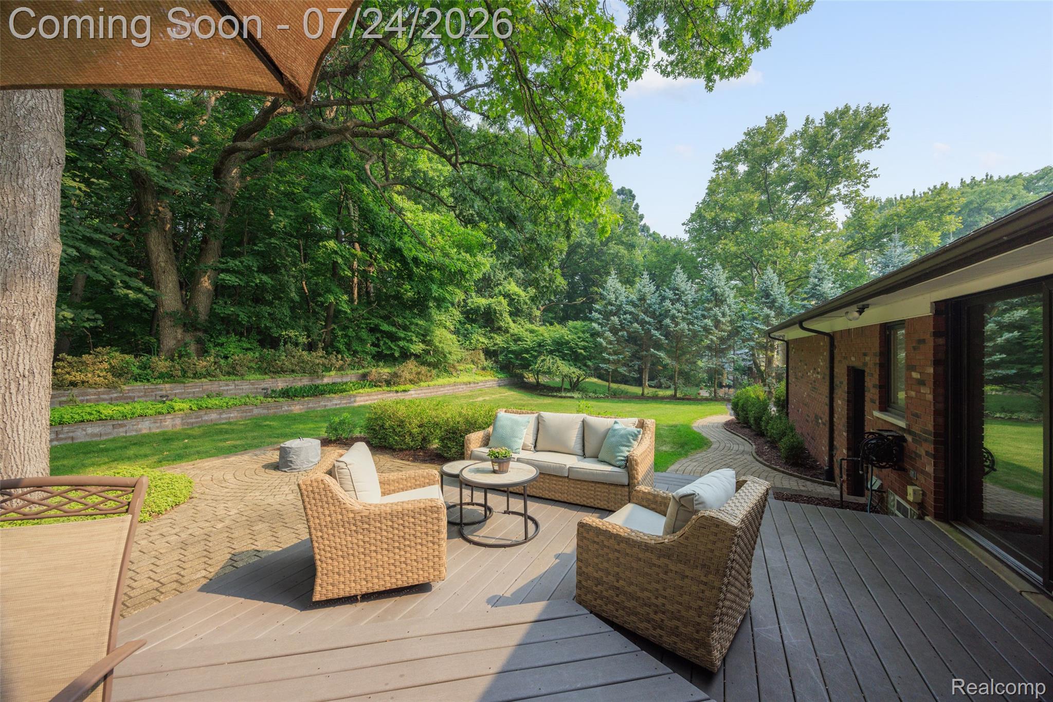 344 Shagbark Drive Rochester, MI 48309 - Photo 2 of 42 344 Shagbark 44.jpg