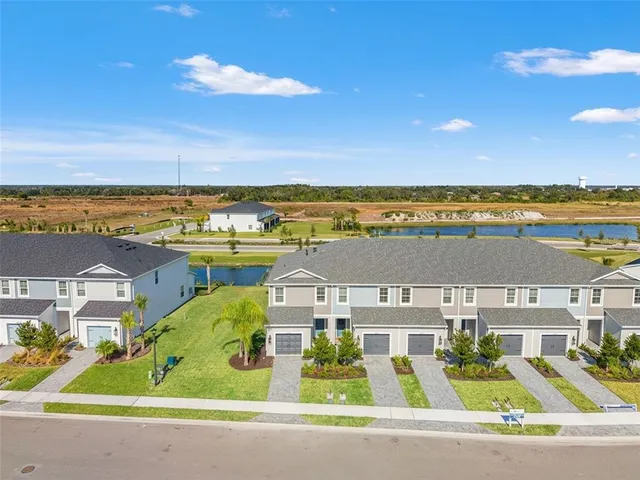 $389,900 | 2272 WASHINGTON PALM Court, Bradenton, FL 34212