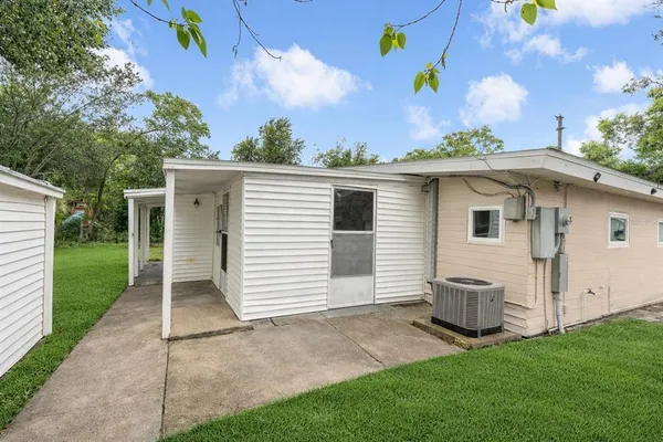 $243,000 | 1712 Tallahassee Drive, Daytona Beach, FL 32117