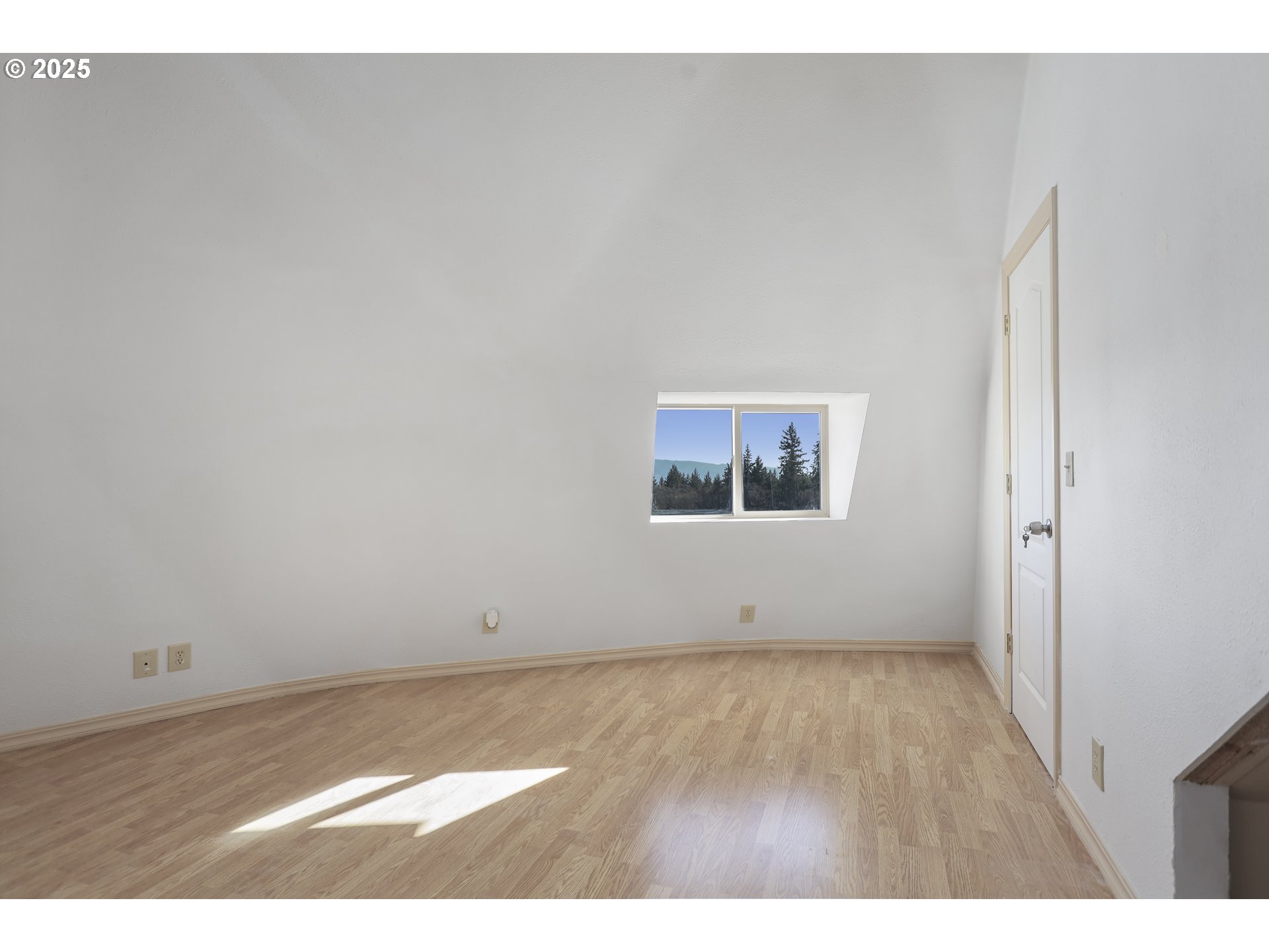 401 Johnson Road Lyle, WA 98635 - Photo 33 of 48 a view of an empty room