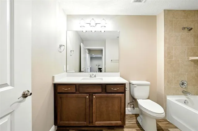 $1,945 | 446 Fahnstock Street, Eustis, FL 32726