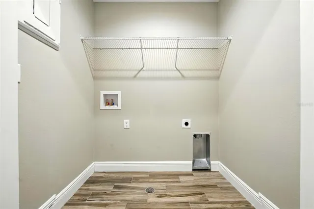 $1,945 | 446 Fahnstock Street, Eustis, FL 32726