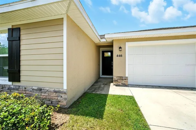 $1,945 | 446 Fahnstock Street, Eustis, FL 32726