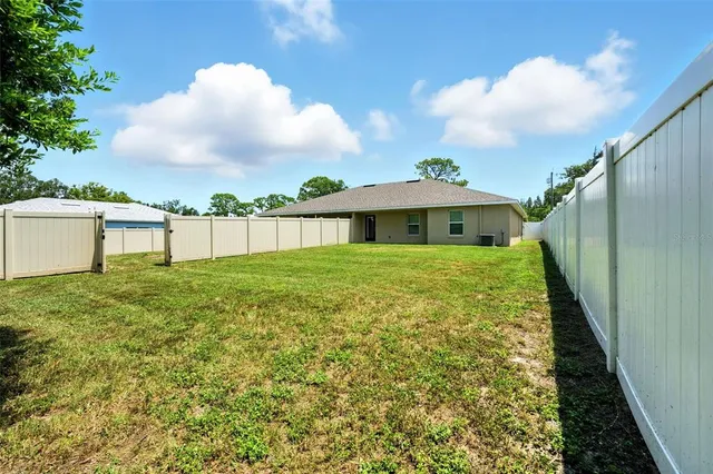 $1,945 | 446 Fahnstock Street, Eustis, FL 32726
