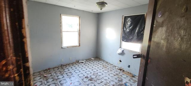 217 South Woodwell Road Dundalk, MD 21222 - Photo 36 of 49 a bathroom with a window