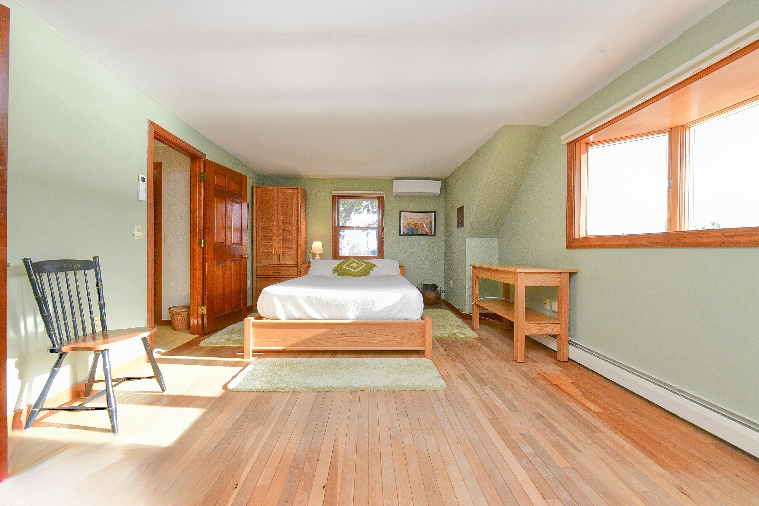 18 Gibbs Road Sagamore Beach, MA 02562 - Photo 31 of 53 2025-12-31-13-35-17-717