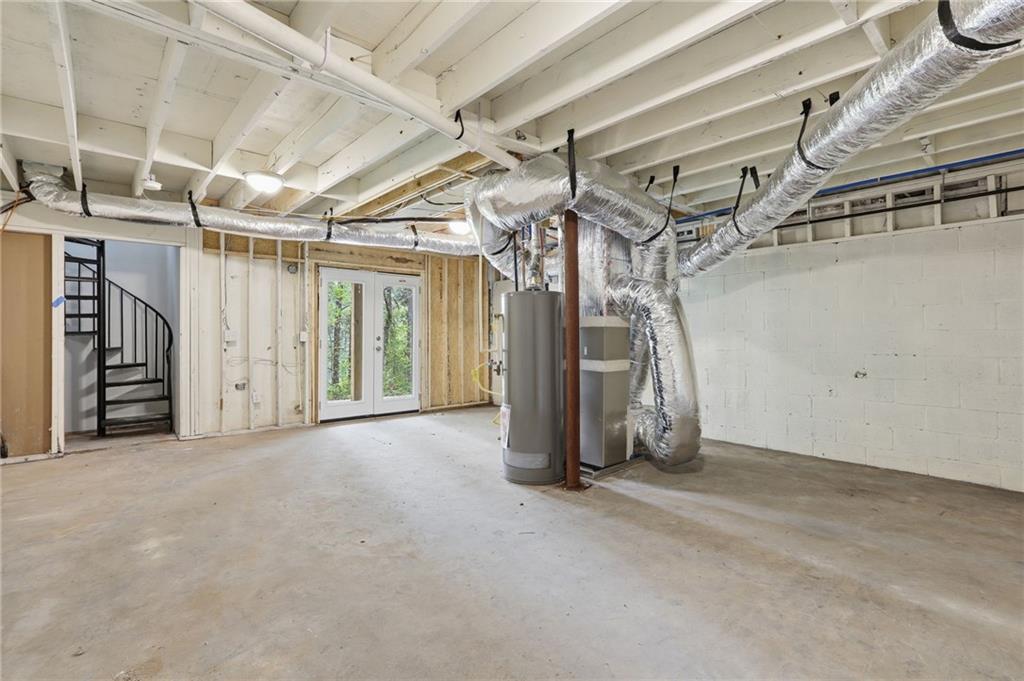 6981 Flagstone Drive Austell, GA 30168 - Photo 27 of 34 a view of a room with gym equipment