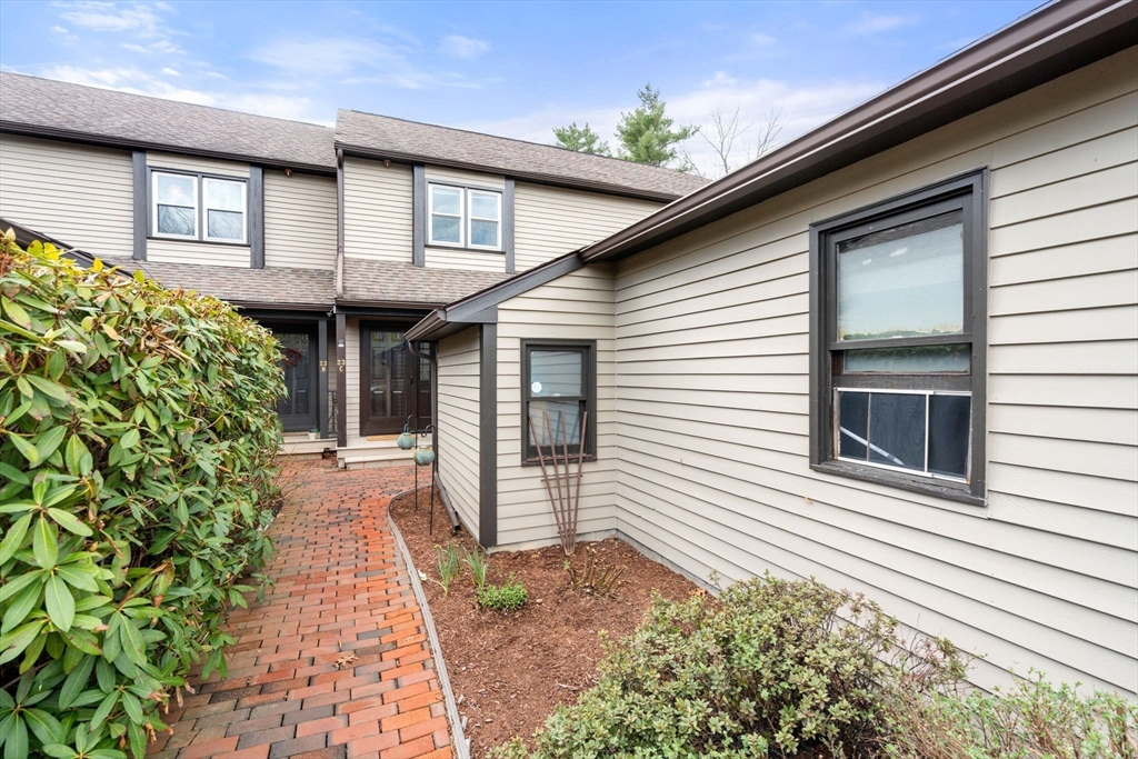 23 Highfield Road, Unit C Charlton, MA 01507 - Photo 4 of 30