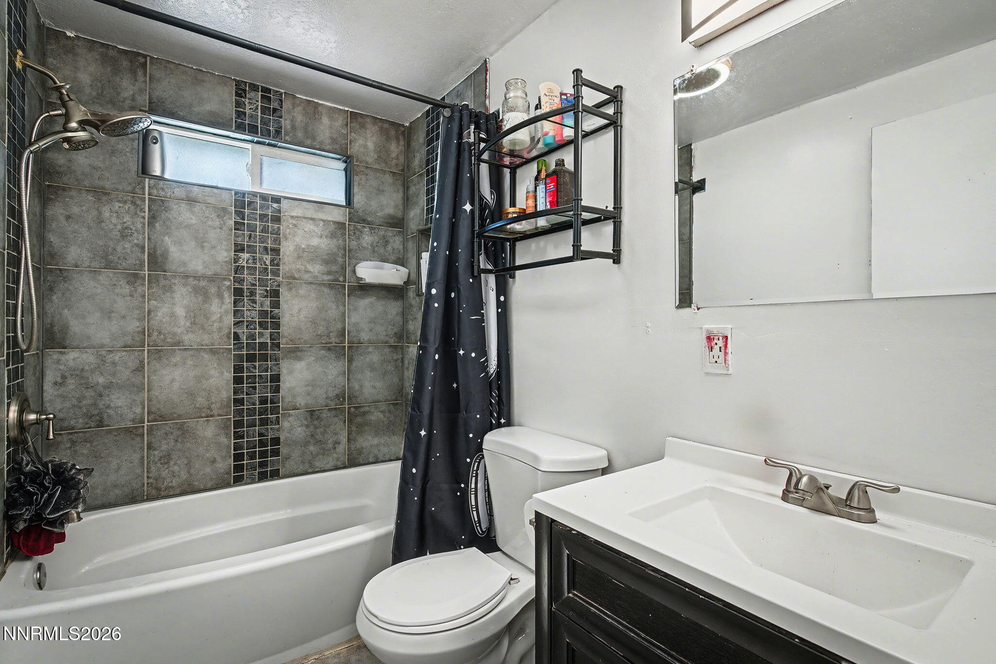 8605 Channel Way Reno, NV 89506 - Photo 17 of 24 19-web-or-mls-_DSC5035