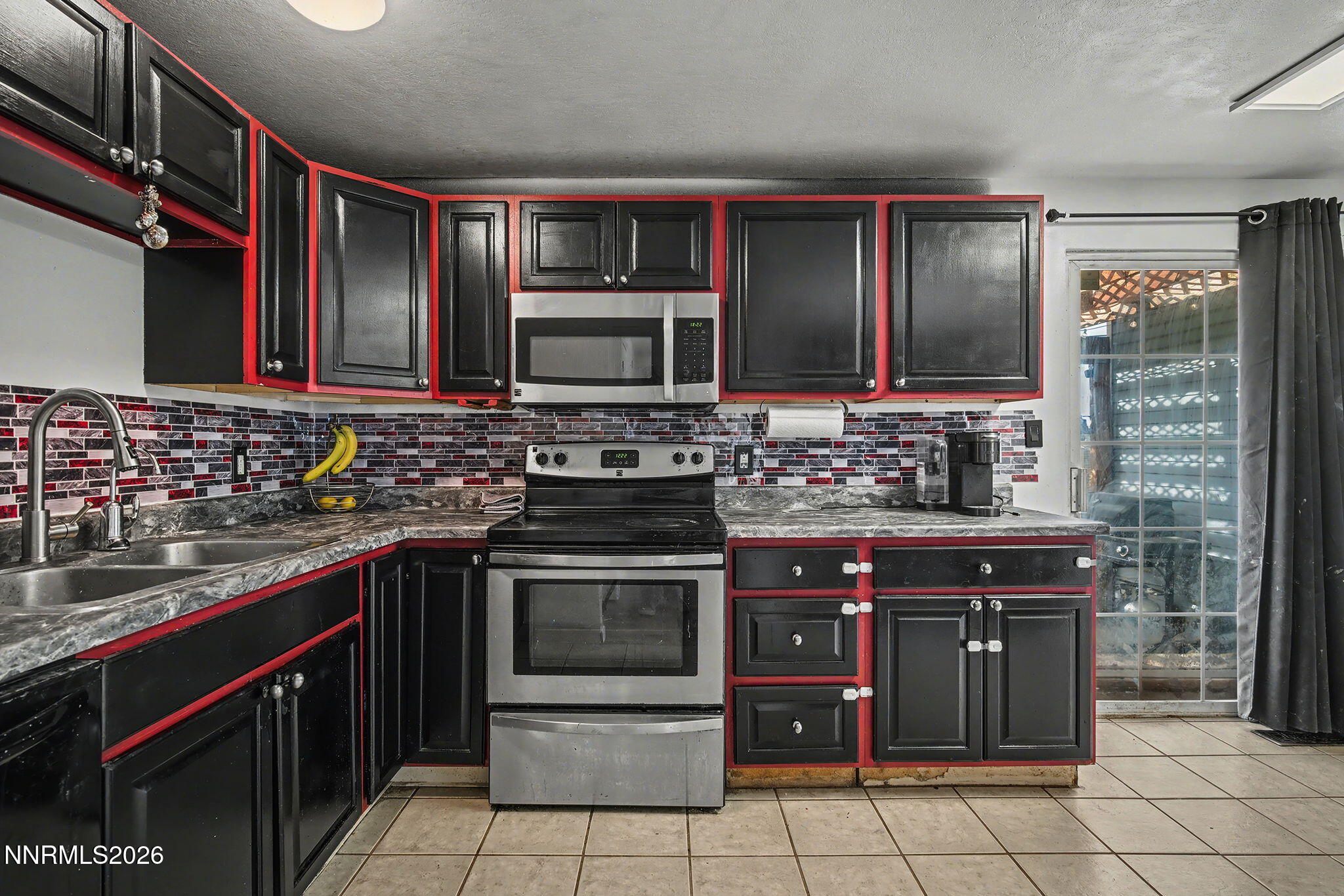 8605 Channel Way Reno, NV 89506 - Photo 6 of 24 8-web-or-mls-_DSC5060