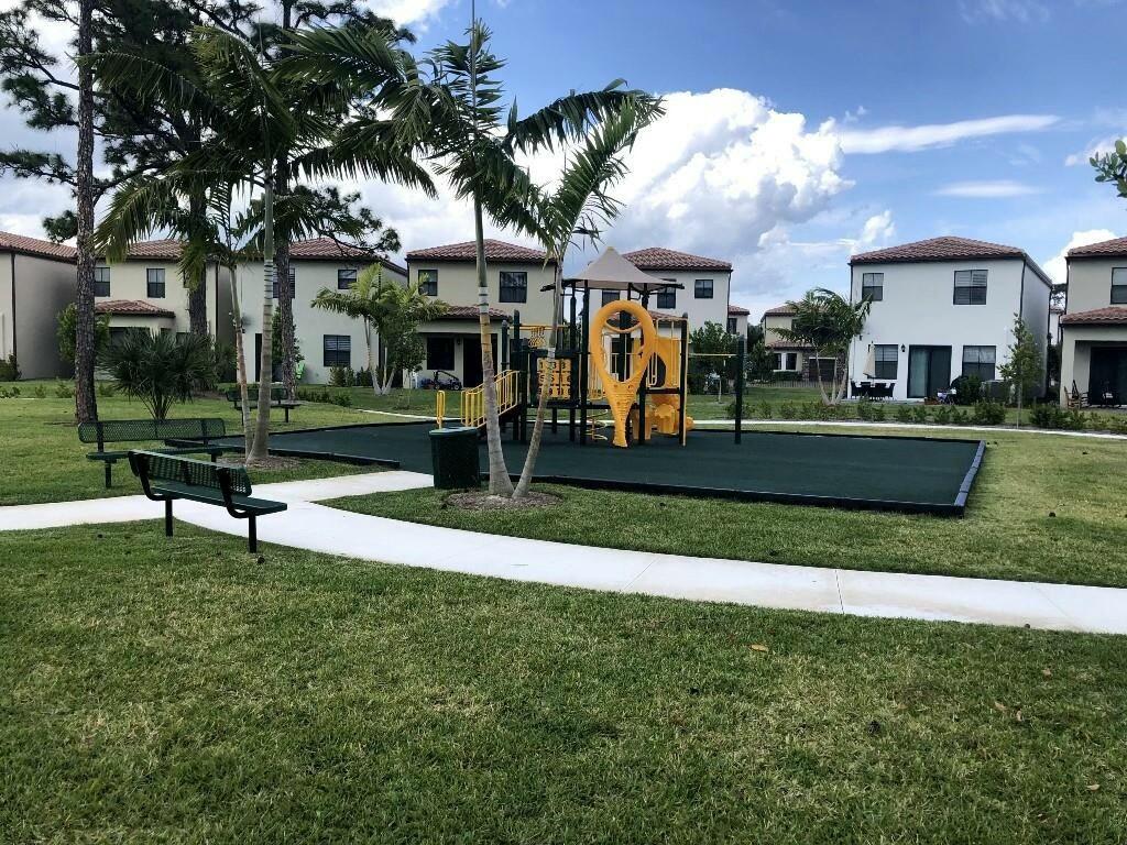 3012 King Palm Way Riviera Beach, FL 33410 - Photo 51 of 59 Playground