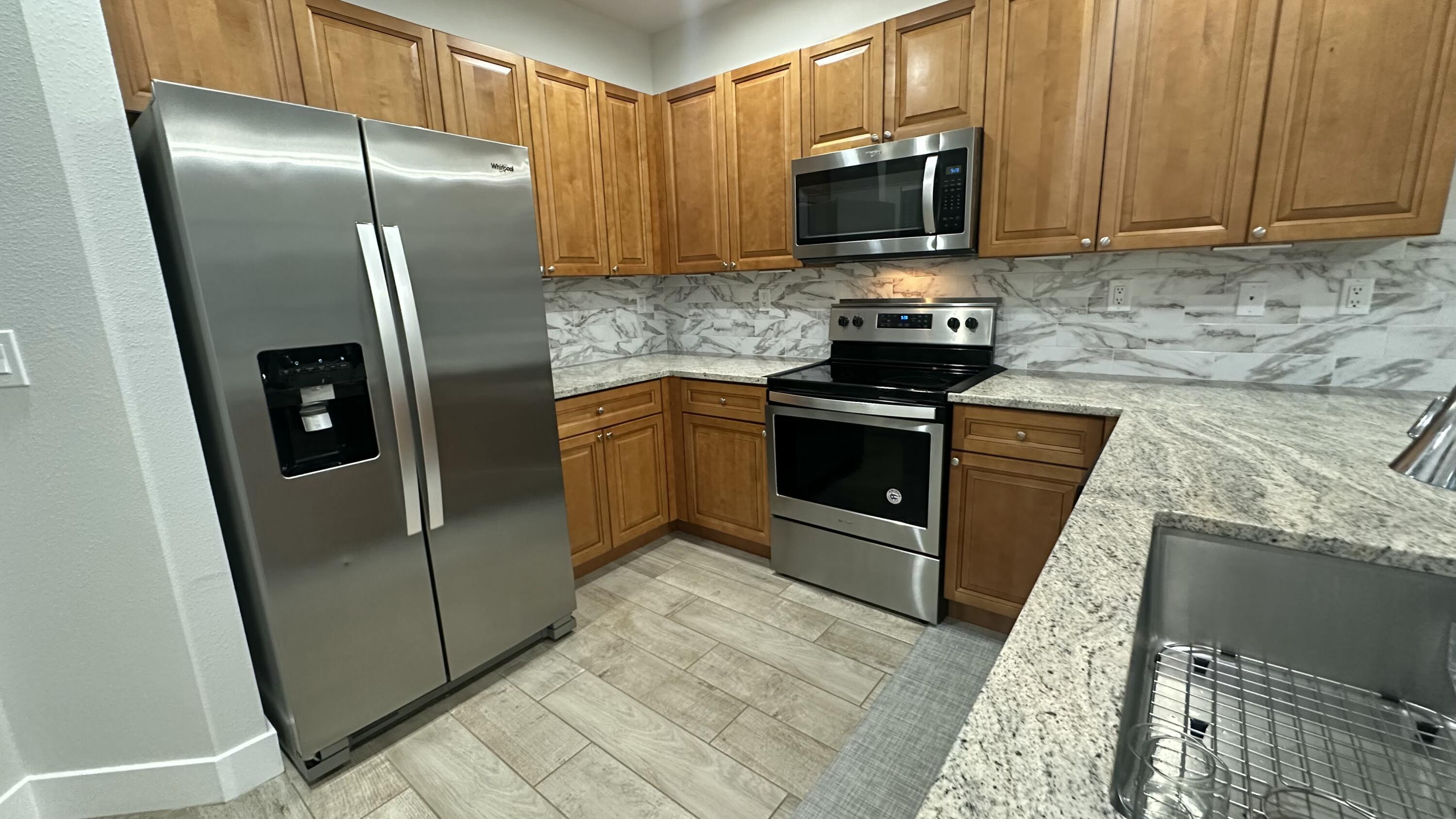 3012 King Palm Way Riviera Beach, FL 33410 - Photo 9 of 59 .