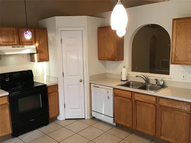 $1,800 | 10523 Opus Drive, Riverview, FL 33579