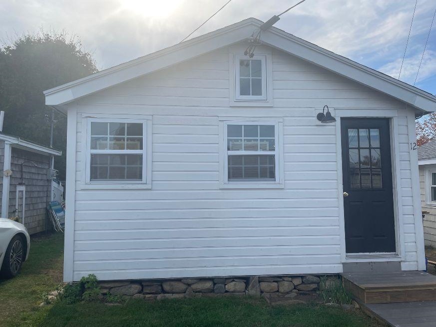 12 Smith Avenue Hampton, NH 03842 - Photo 4 of 9