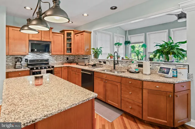 $999,000 | 23 Regal's Court, Swedesboro, NJ 08085