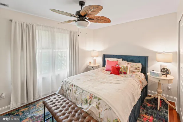 $999,000 | 23 Regal's Court, Swedesboro, NJ 08085