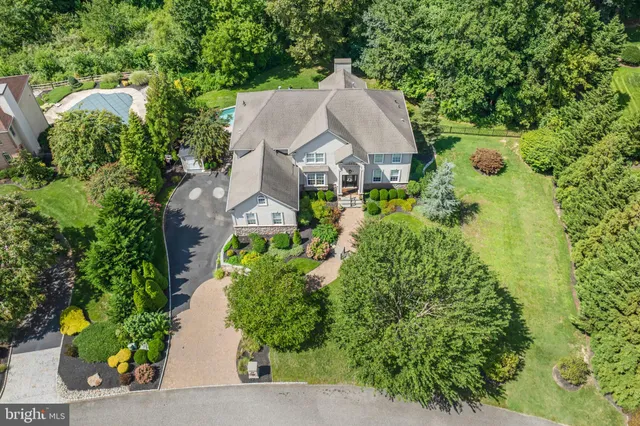 $999,000 | 23 Regal's Court, Swedesboro, NJ 08085