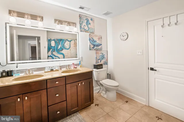 $999,000 | 23 Regal's Court, Swedesboro, NJ 08085