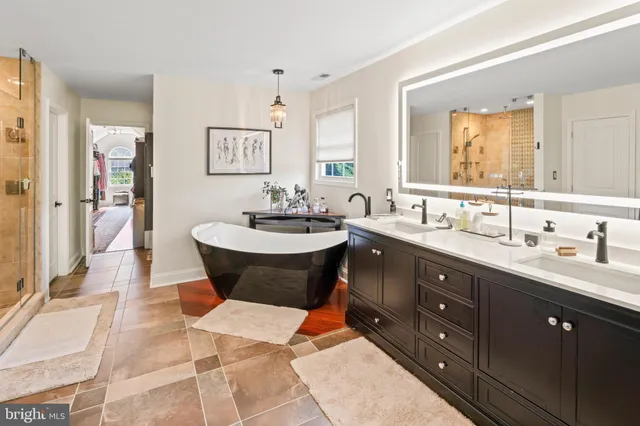 $999,000 | 23 Regal's Court, Swedesboro, NJ 08085