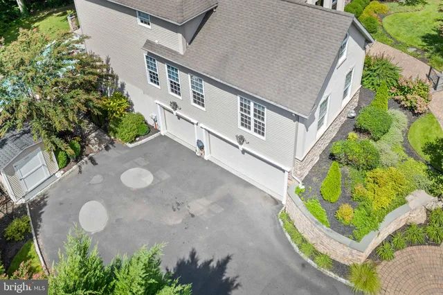 $999,000 | 23 Regal's Court, Swedesboro, NJ 08085