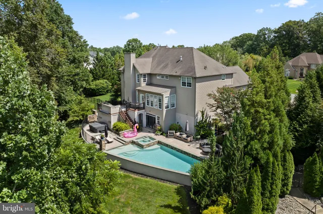 $999,000 | 23 Regal's Court, Swedesboro, NJ 08085